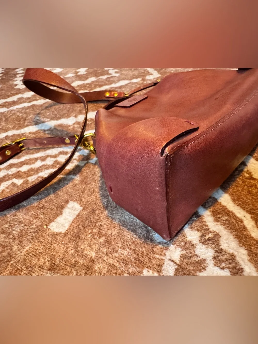 Old trend modern vintage burgundy leather dr bag brass crossbody embossed strap